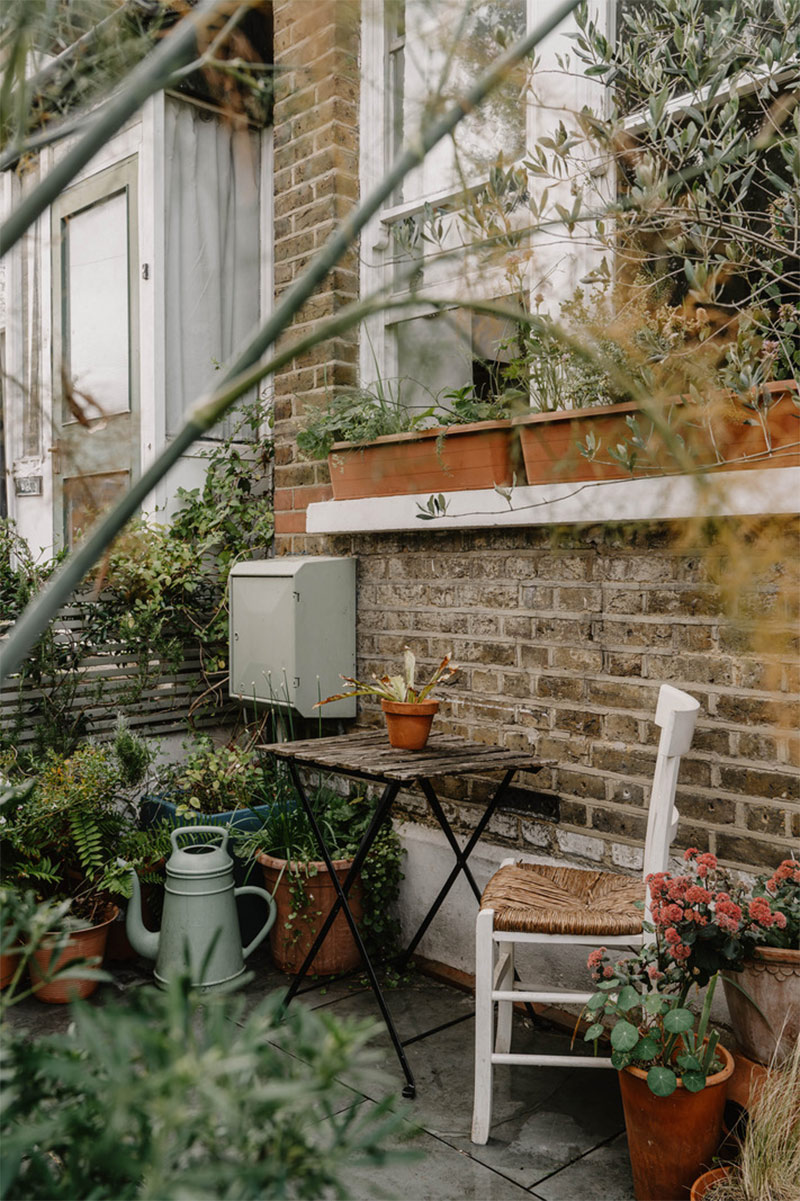 La petite terrasse extérieure La petite terrasse extérieure