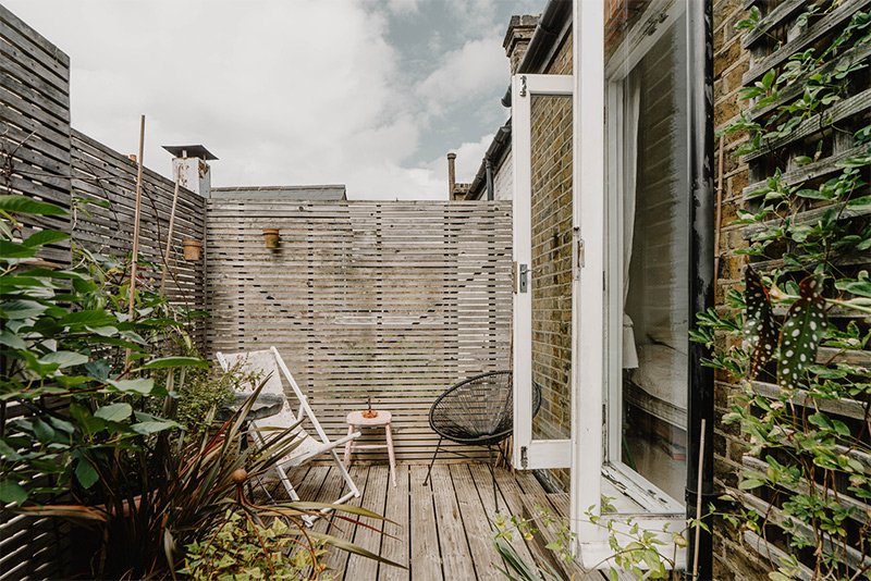 La petite terrasse de la chambre La petite terrasse de la chambre