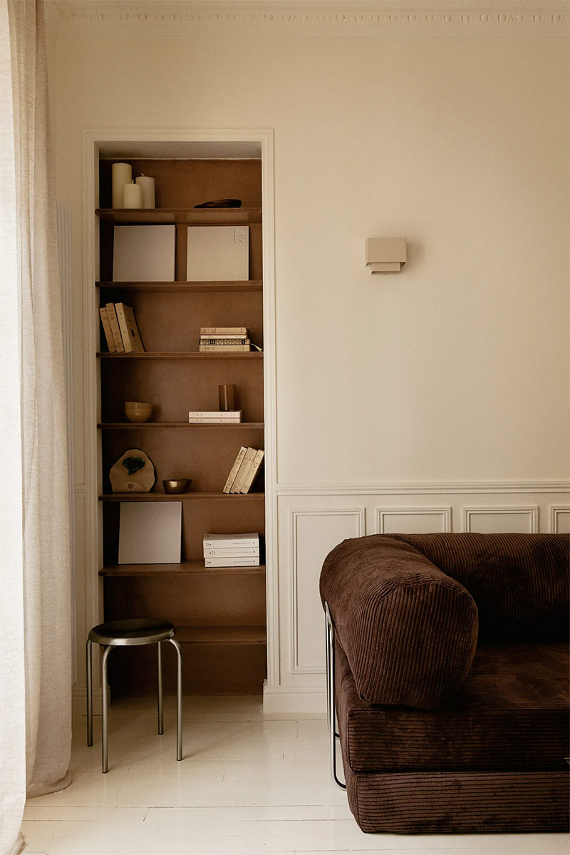 Atelier Opale - Projet : Appartement de 50 m2, Courbevoie, dans les tonalités de blanc crème, rétro