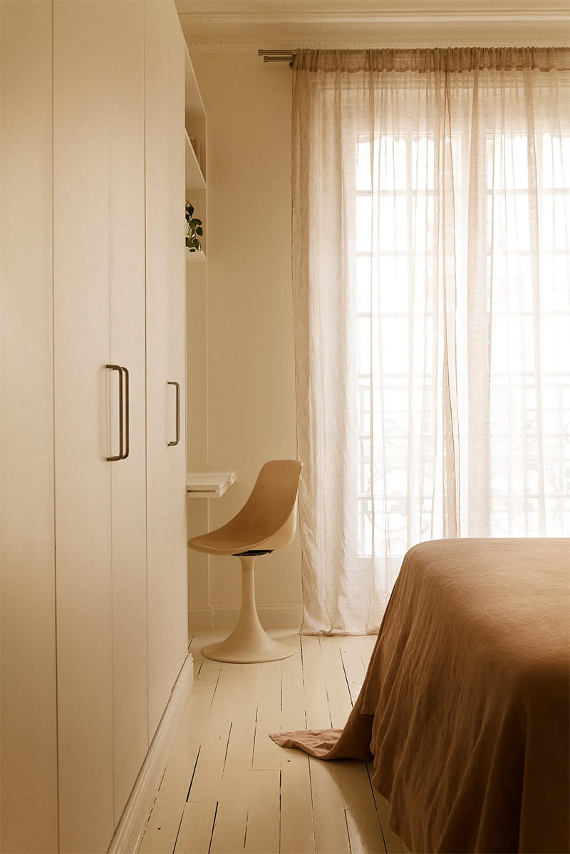 Atelier Opale - Projet : Appartement de 50 m2, Courbevoie, dans les tonalités de blanc crème, rétro