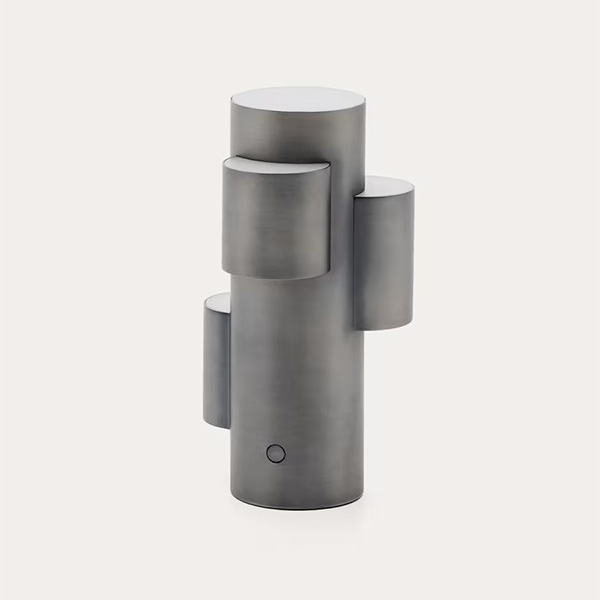 Kave Home - Lampe de table en métal finition brossée, LED portable, Adrina