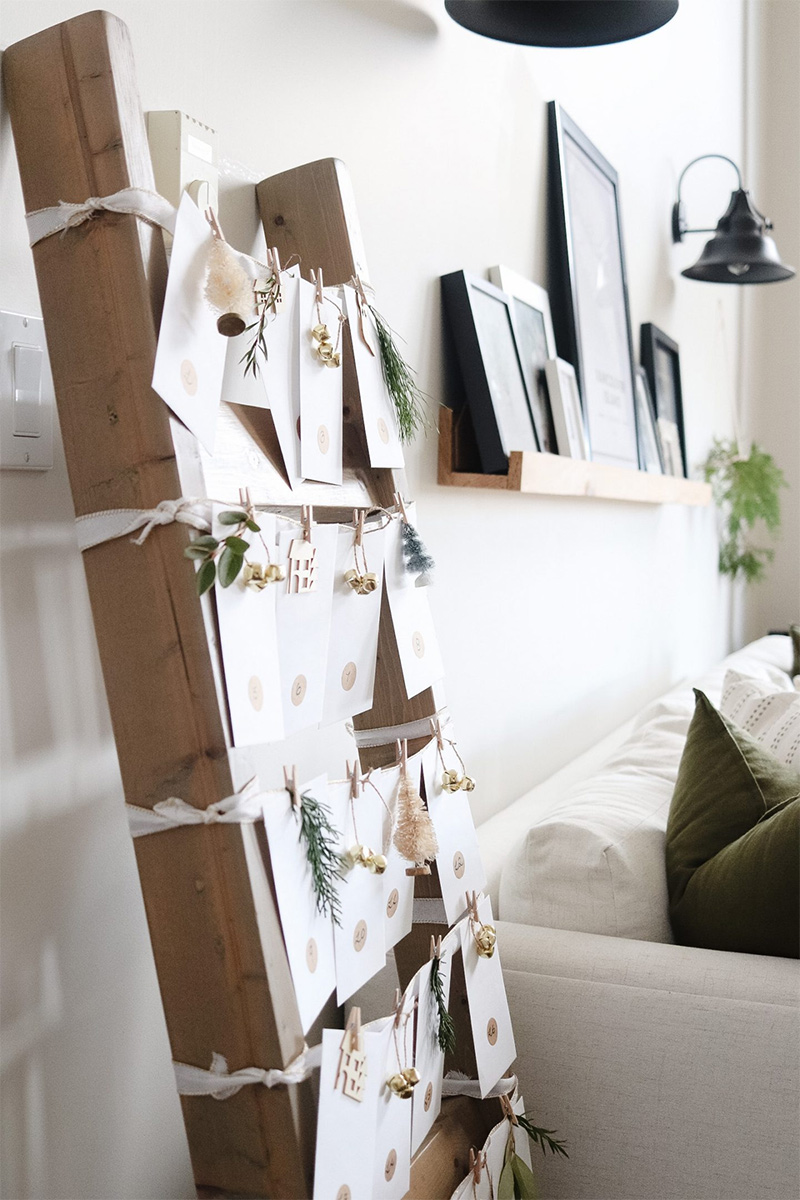Calendrier de l'avent botanique sur échelle par @karinuliving