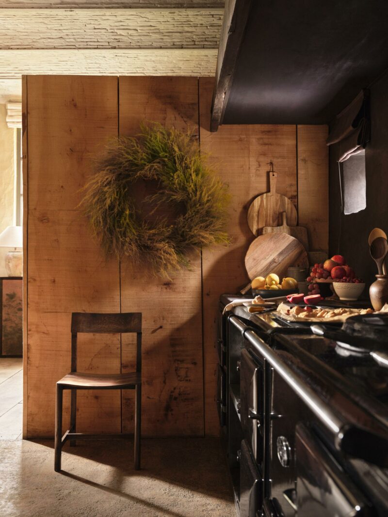 Zara Home 2024, Capturing Christma - La cuisine et son piano de cuisson noir Zara Home 2024, Capturing Christma - La cuisine et son piano de cuisson noir