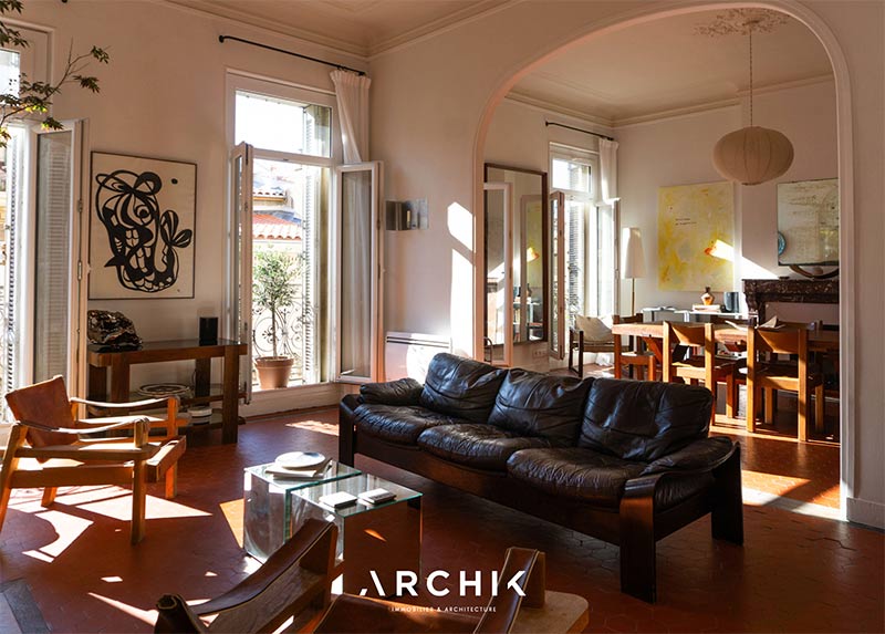 Unn appartement ancien au sol en tomette d'origine pour déco vintage seventies Unn appartement ancien au sol en tomette d'origine pour déco vintage seventies