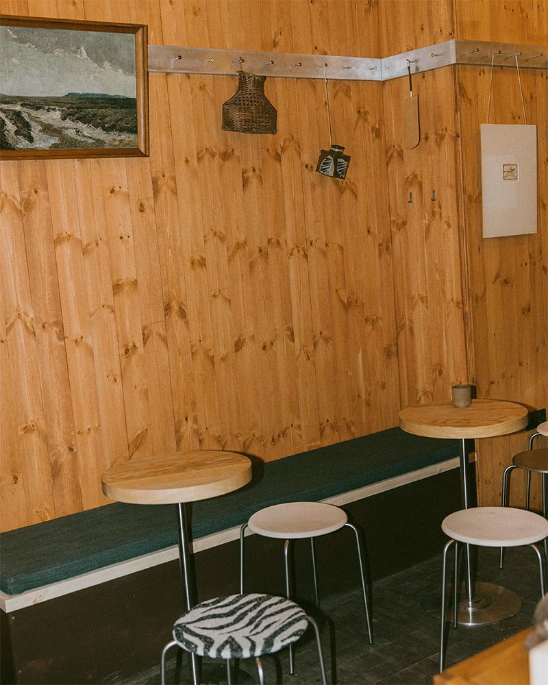 FRAMA - Café Cabin à Copenhague dans un style nordique révisé