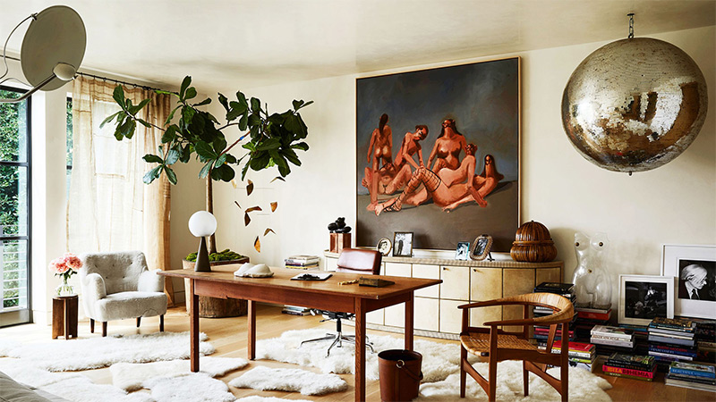 Appartement classique avec une boule à facettes