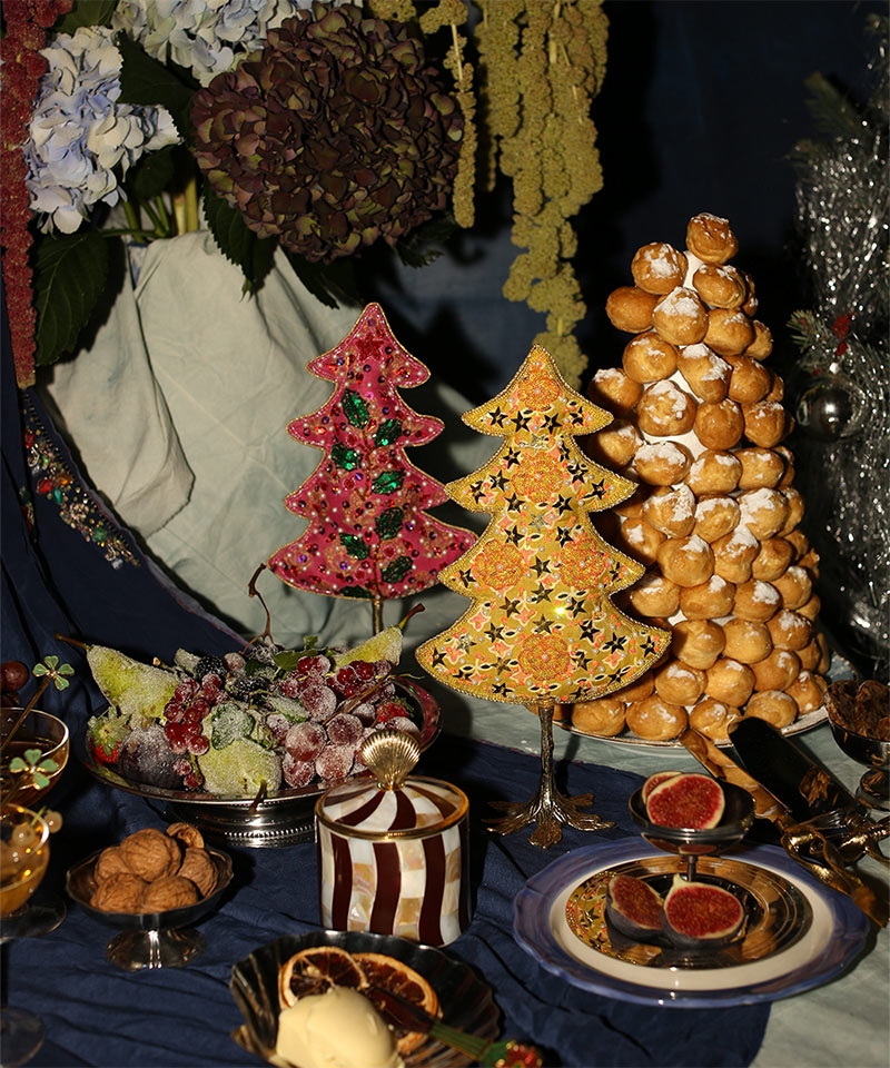 La table de fête Bazar Chic, très chic et colorée - La déco de Noël de Doing Goods La table de fête Bazar Chic, très chic et colorée - La déco de Noël de Doing Goods