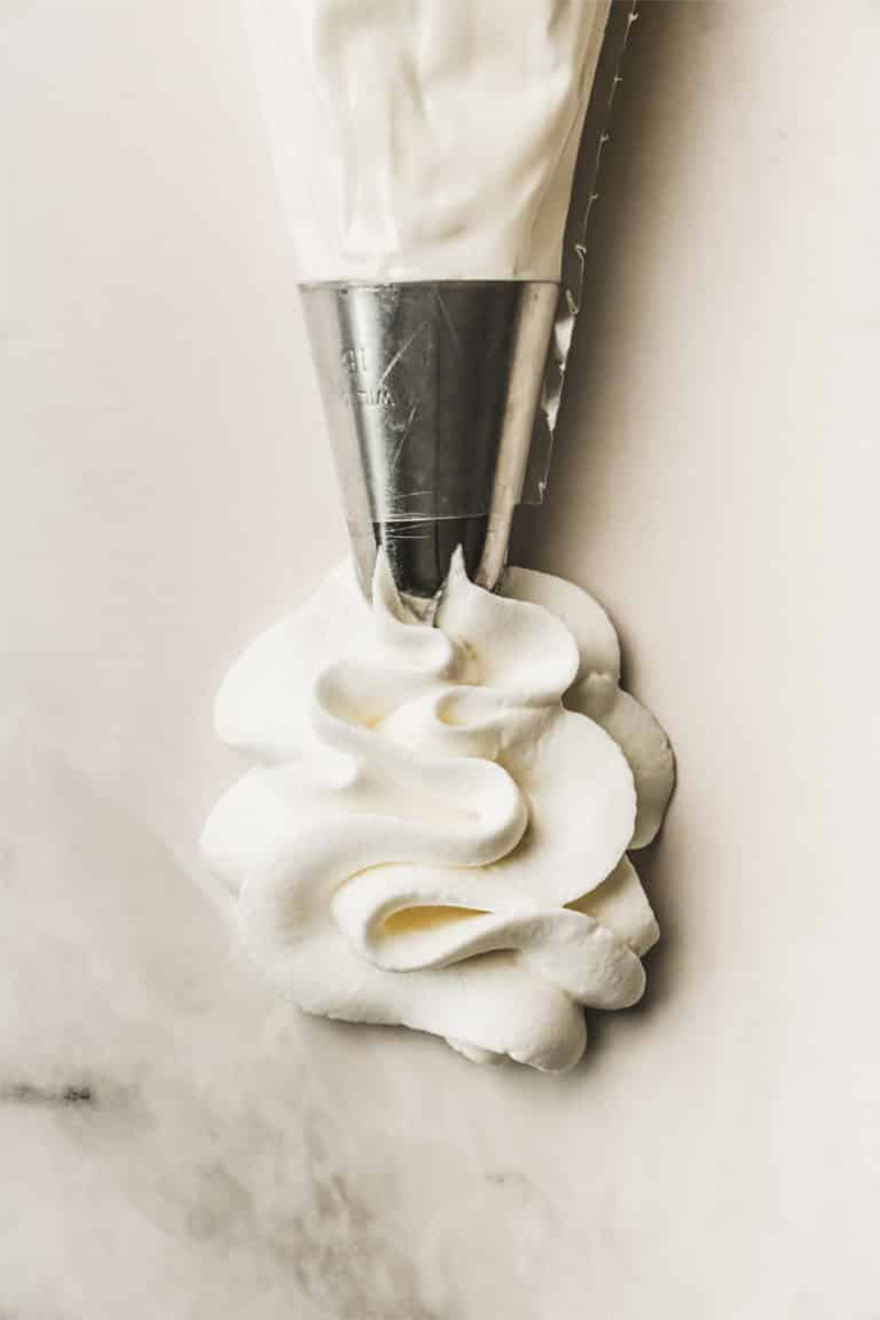 Les teintes crème, nuance de chantilly et de crème fraîche