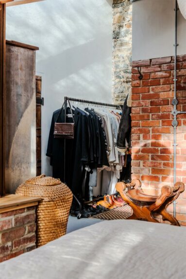 Un décor bohème industriel pour la chambre à coucher Un décor bohème industriel pour la chambre à coucher