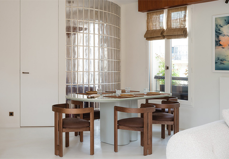 Briques de verre : Un espace bureau séparé de la pièce à vivre par des briques de verre