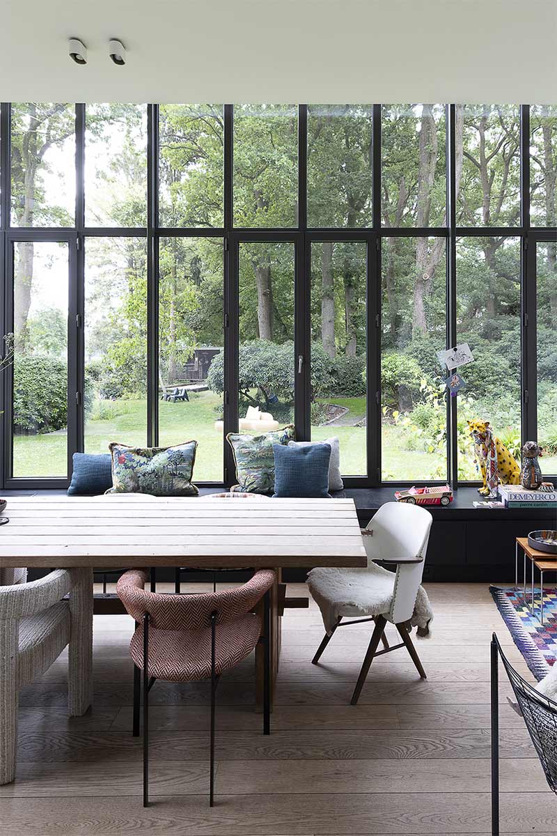 Extension véranda, esprit industriel, pour cette maison XIXe