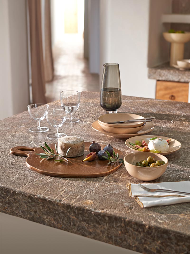 Catalogue AMPM SS2023 - Ambiance salle à manger Héritage Contemporain