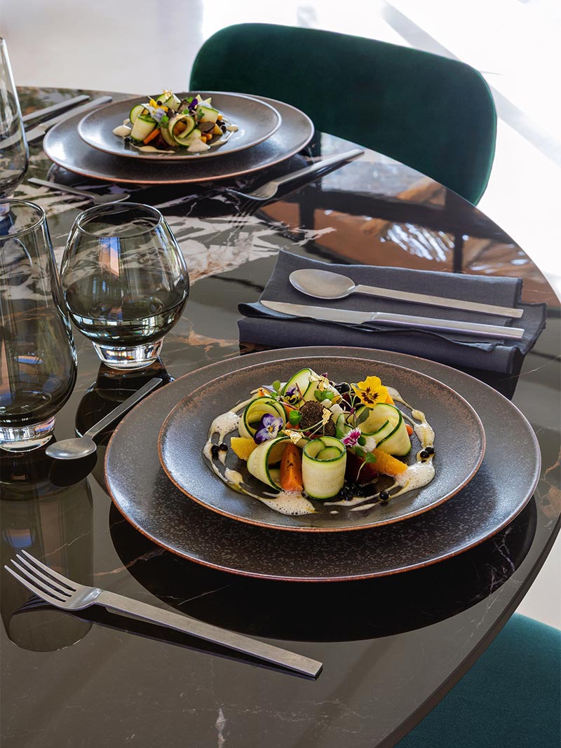 Collection AMPM SS2026 - Ambiance salle à manger Patio Méditerranéen