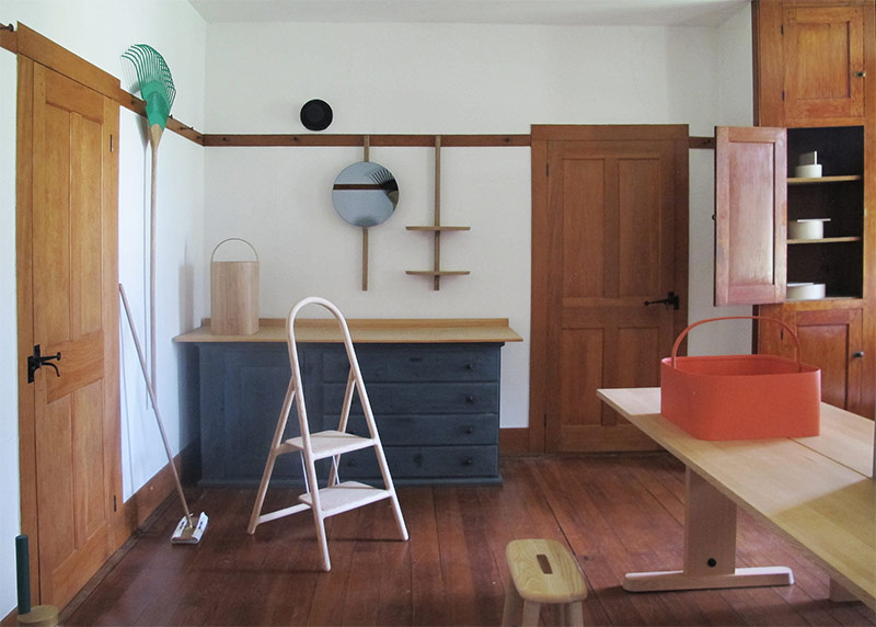 Exposition Furnishing Utopia au village shaker d’Hancock : l'approche Shaker, revu par des designers d'aujourd'hui