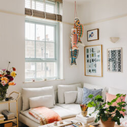 canape-angle-petit-salon_appartement-Londres-Alfred-Bramsen_02