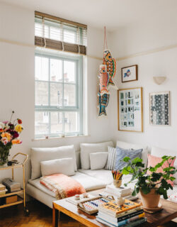canape-angle-petit-salon_appartement-Londres-Alfred-Bramsen_02