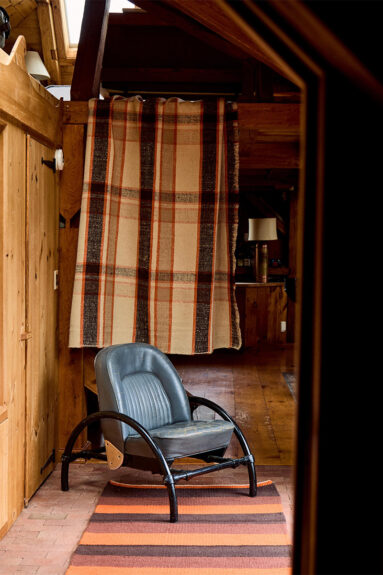 La chambre dortoir fermé par le tapis souple Austin