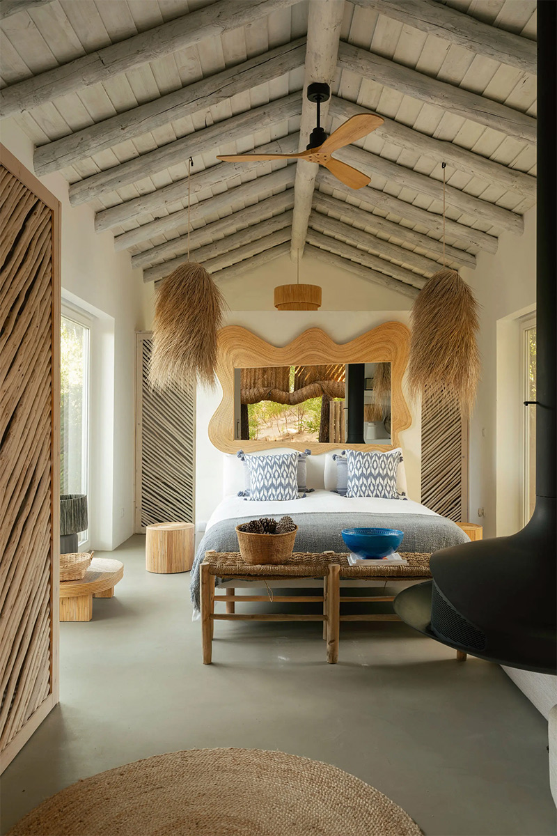 La suite parentale avec sa décoration ethnique chic