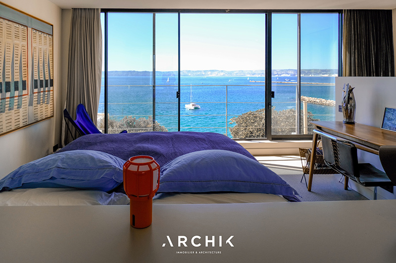 La chambre avec vue plongeante sur la Méditerranée La chambre avec vue plongeante sur la Méditerranée