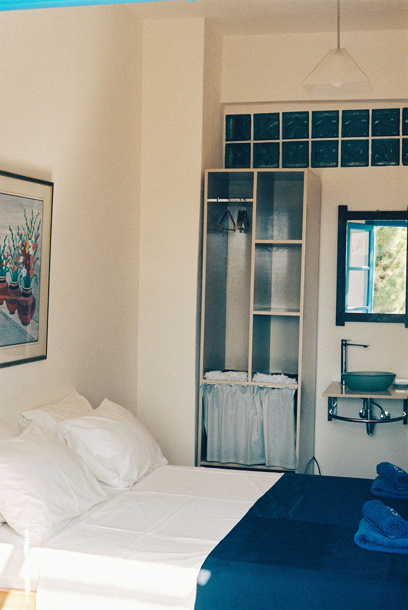 Une chambre minimaliste à l'esprit vintage