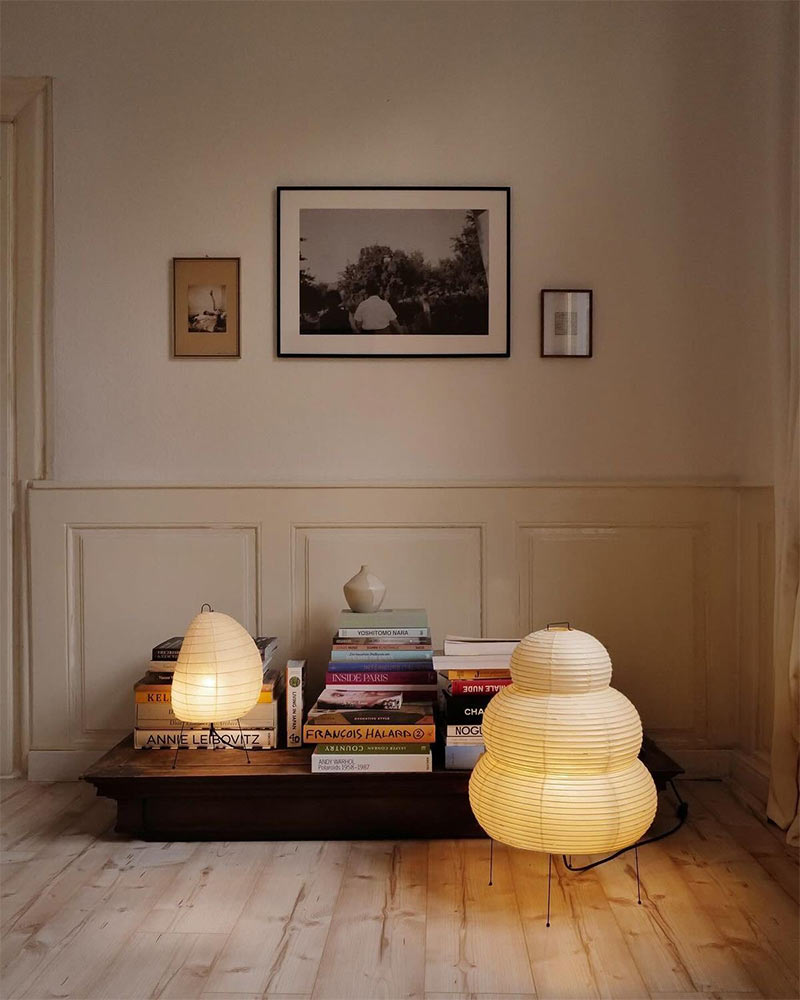 Les lampes en papier, aux lumières feutrées sont parfaites pour créer une ambiance douce.