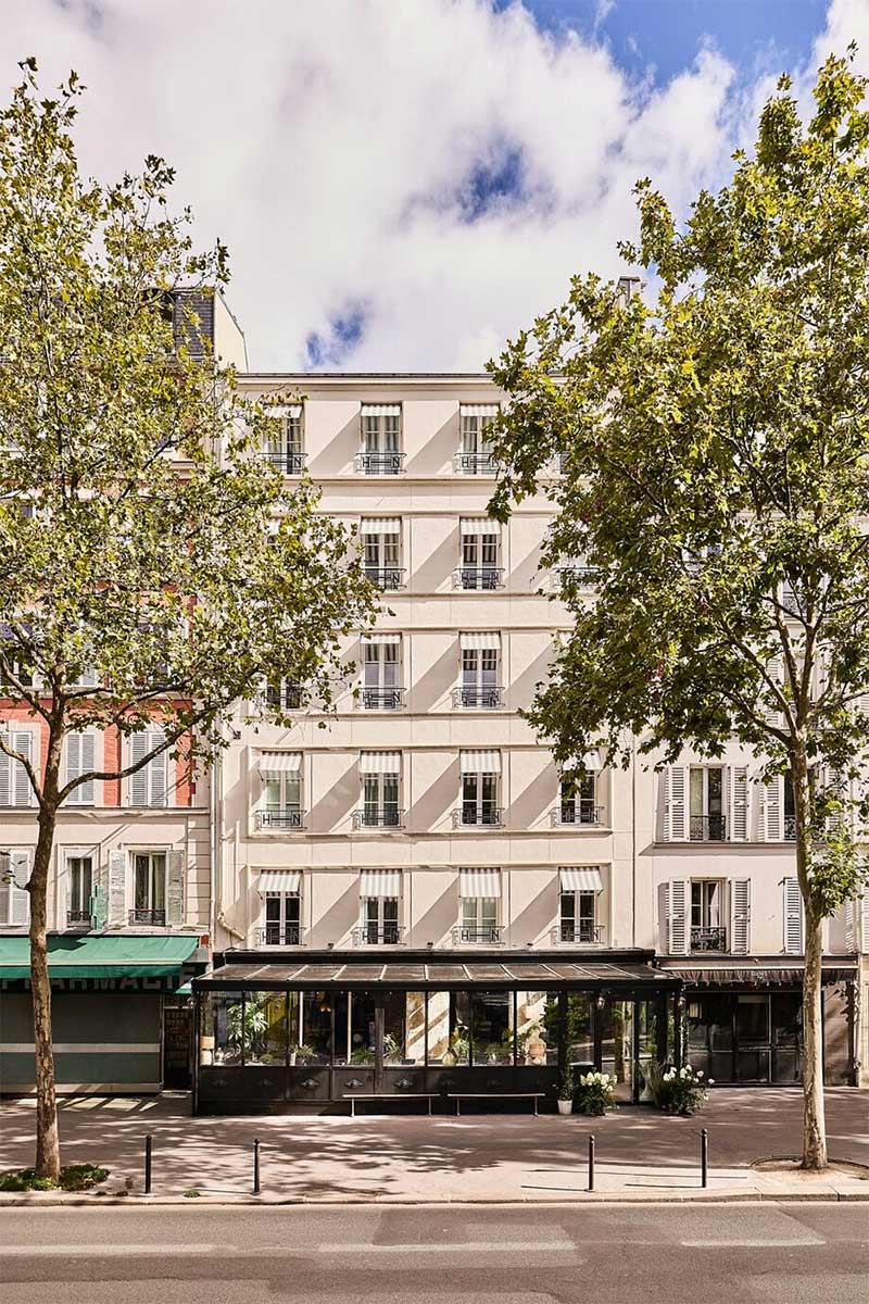 Façade de l'hôtel Lulu, boulevard Montparnasse Façade de l'hôtel Lulu, boulevard Montparnasse