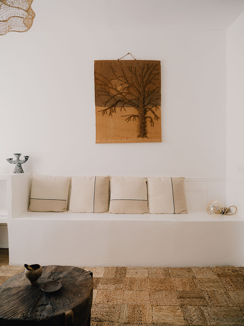 Une banquette maçonnée pour cet appartement parisien